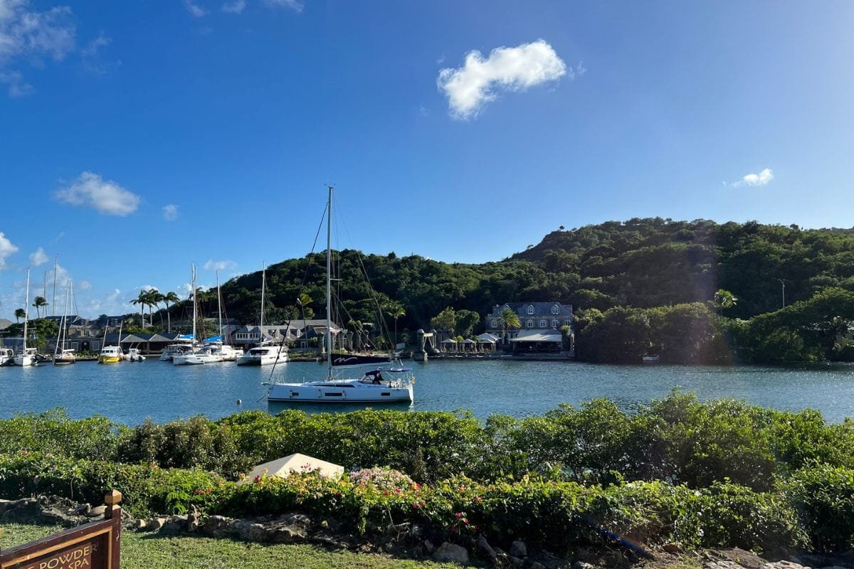 Antigua vs Saint Lucia